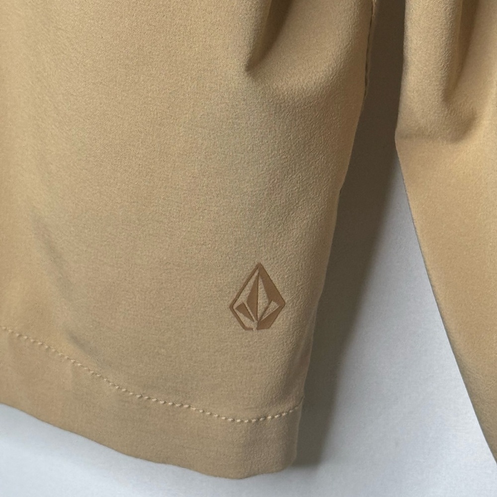 4/$15💥 Van’s Surf and Turf Hybrid Men's Khaki Flat Front Shorts Sz 30 Bin D - Picture 8 of 10